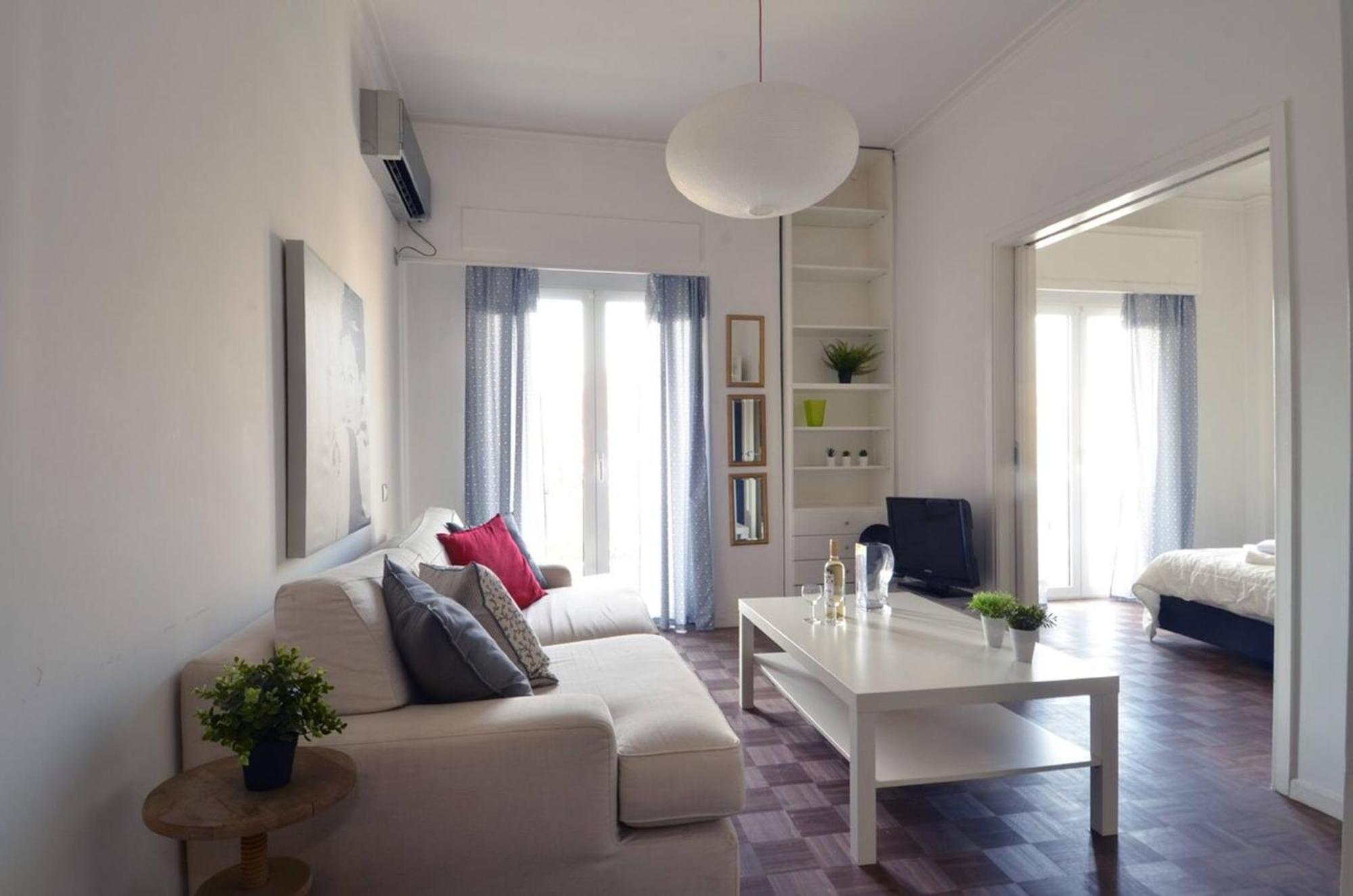 Kerameikos, A Lovely Apartment アテネ エクステリア 写真